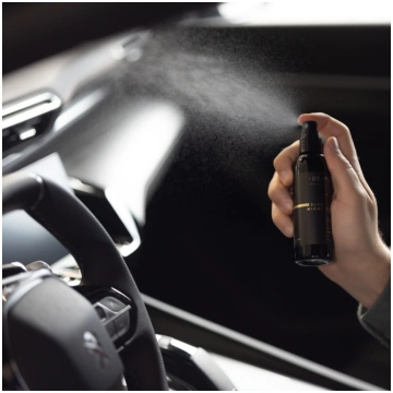 Aromatic 89 purškiamas automobilio kvapas Curious 