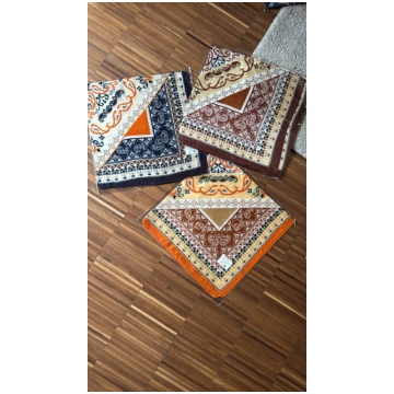 Foulard fantasia L'angolo delle meraviglie