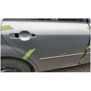 Aizmugurējās labās durvis priekš MAZDA 6 2006 GJ6A