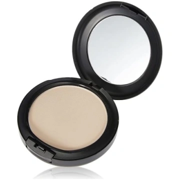 Studio Fix Powder Plus Foundation no MAC NC20 ANE5