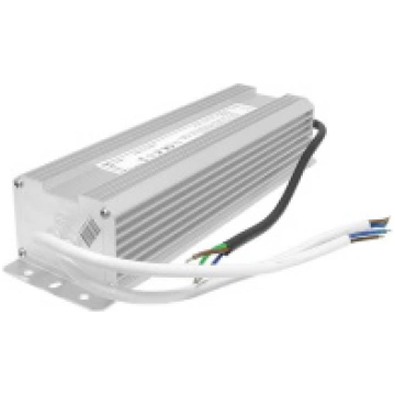 Stravas adapteris 12V 200W ūdensnecaurlaidīgs (IP6