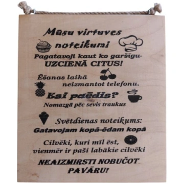 Dekoratīvs koka dēlis Mani virtuves noteikumi