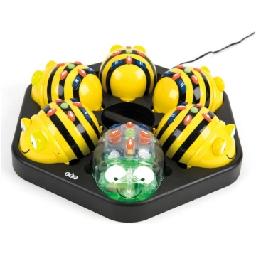 Robotu "Bee-bot" un "Blue-bot" komplekts