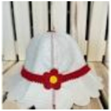 Cepure pirts Glamor balta ar sarkanu puķi 714074