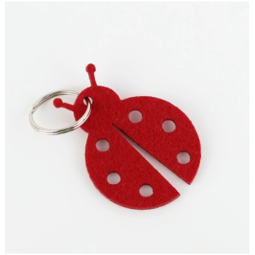 15 Keyring in felt 3 mm - ladybug IDEE IN FELTRO