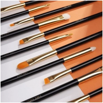 Nikk Mole Black Gold Brushes 35
