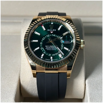 Rolex Sky-Dweller REF. 336238 Nautilus Watches