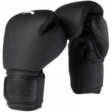 Reeva Punch bag training