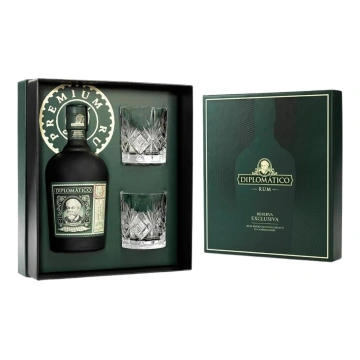 Rum Diplomatico Reserva Exclusiva con due bicchier