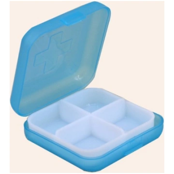 Plastic organizer with 4 compartments 65x65x21mm -
