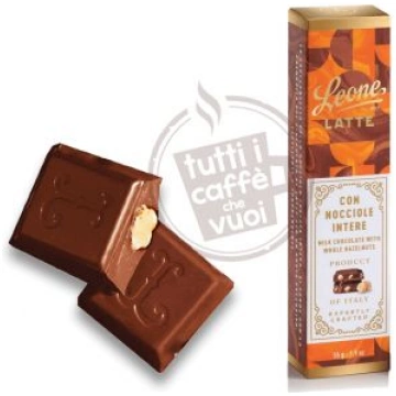 barretta leone cioccolato al latte con nocciole in