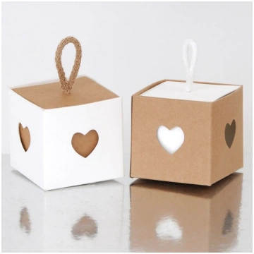 SCATOLA 6x6x6 cm cuore