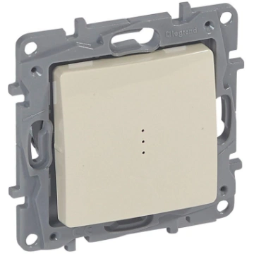 Niloe beš Pārslēdzis + sp. (b/sp)* LEGRAND EB11308