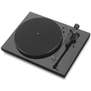 Pro-Ject Debut III Piano, melns