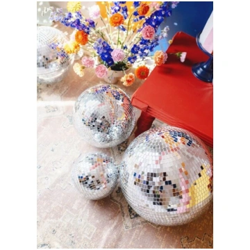 Disko bumbu piekarināmais dekors, 40cm Partydeco