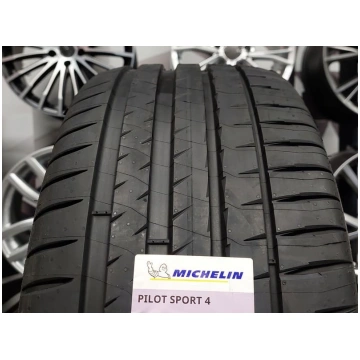 245/35R19 Michelin Pilot Sport 4S 93Y XL
