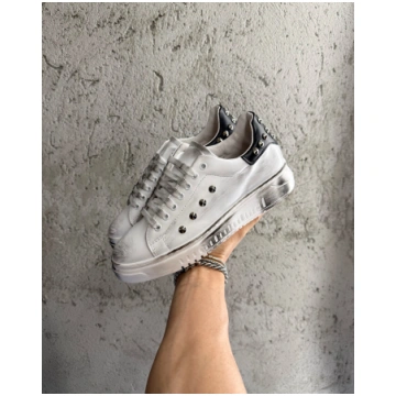 Sneakers borchiata Evolution Milano