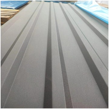 TRAPECVEIDA PROFILS T-18 RAL9005 0,40MM