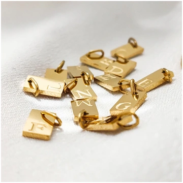 C / Gold BORNTOBE