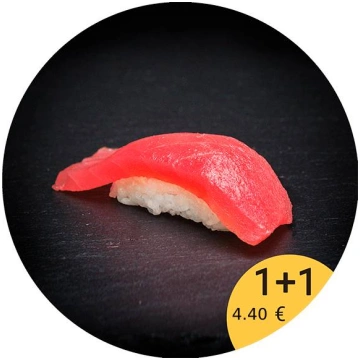 5. Maguro nigiri