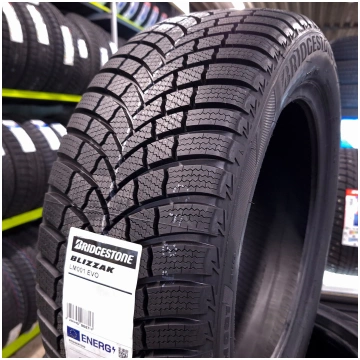 195/65R15 Bridgestone Blizzak LM001 EVO 91T