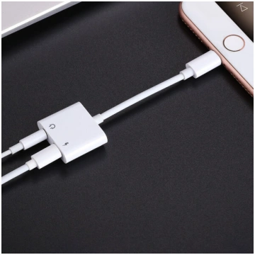 adapteris Lightning / 3,5 mm mini ligzda balts (S-