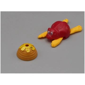 Lācis ķer bišu stropu - Kinder K02-76