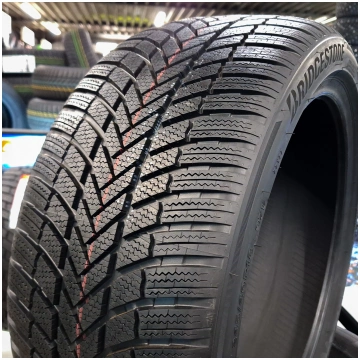 195/65R15 Bridgestone Blizzak LM005 91T DOT20
