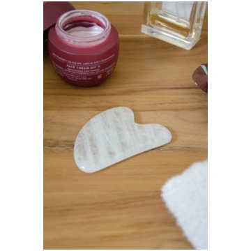 gua sha quarzo ialino I Tesori della Terra