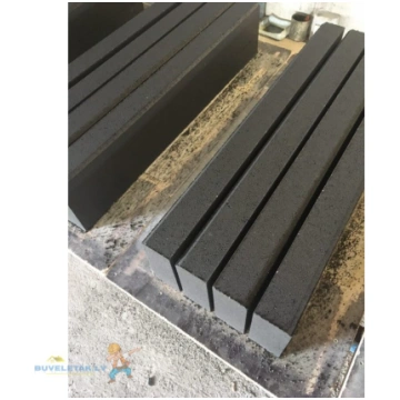 Apmale trotuāra 750*200*60 mm (Melna) 31272